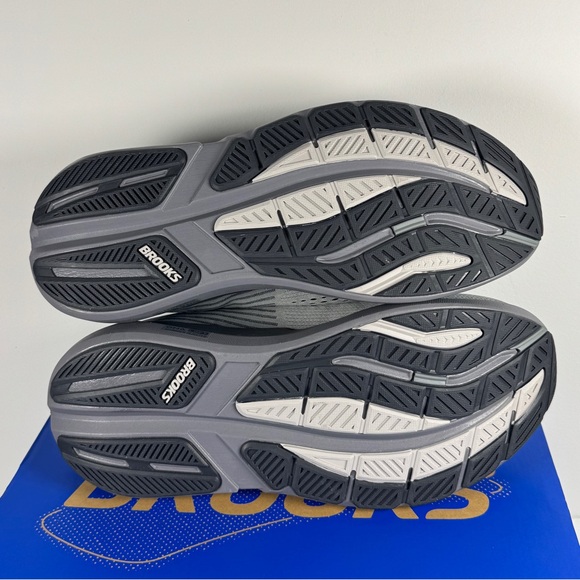 Brooks Ghost Max 3 Men\'s Size 12 Maximum Cushioned Running Shoes Brand New main image 6